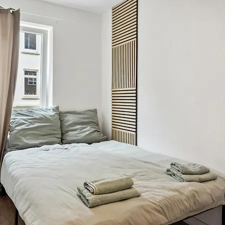 Holtenauerstr 3,5 Zi 24h Check-in Apartment *