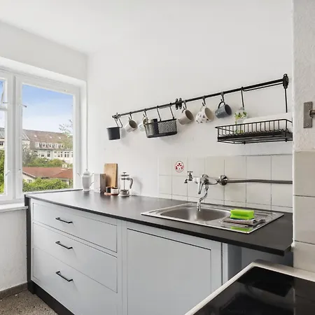 Holtenauerstr 3,5 Zi 24h Check-in Apartment Kiel